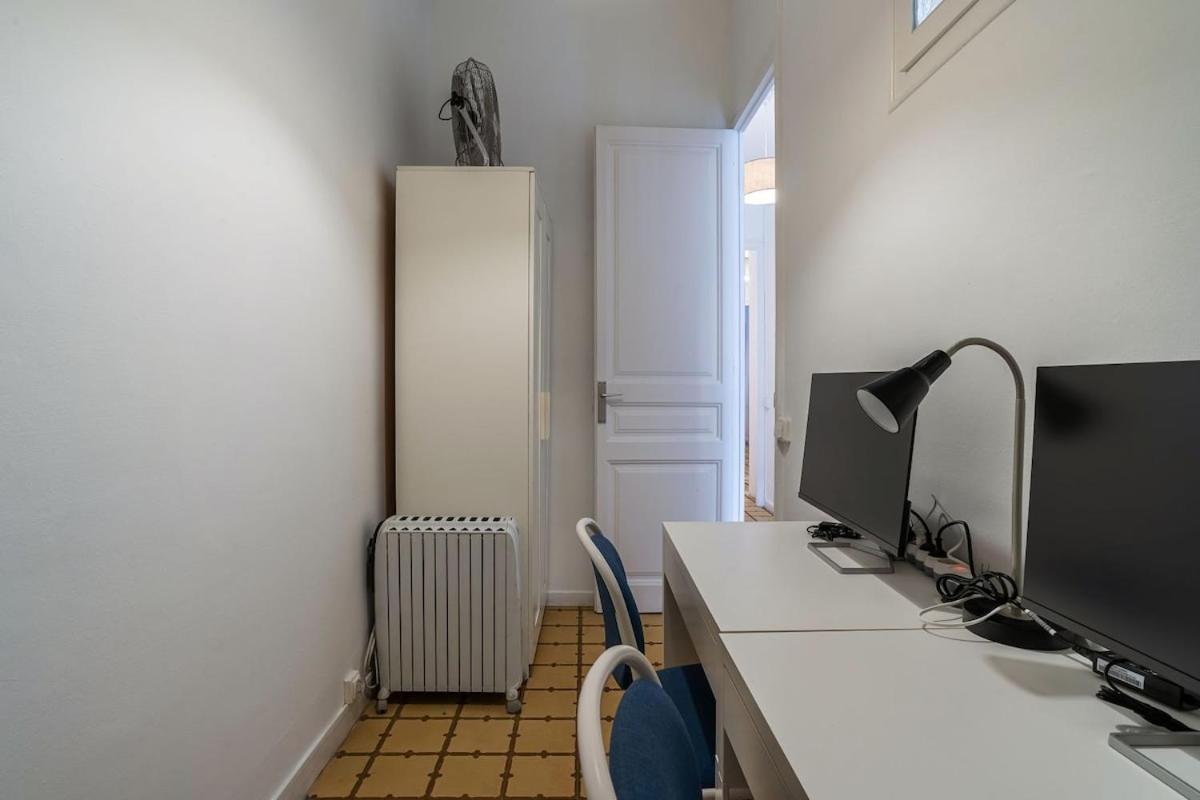 Canela Homes Midterm Monumental Apartment Barcelona